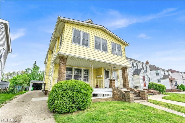 18751 Monterey Ave-Unit -DN in Euclid, OH - Building Photo - Building Photo