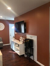 The Glen Burnie - Cozy Studio Apartments in Glen Burnie, MD - Foto de edificio - Building Photo