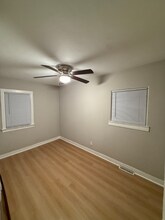 208 Frank Ave in Joliet, IL - Foto de edificio - Building Photo