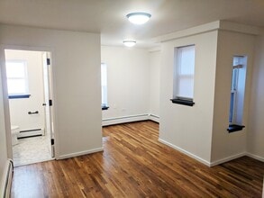 63 Cannon St in Poughkeepsie, NY - Building Photo - Building Photo