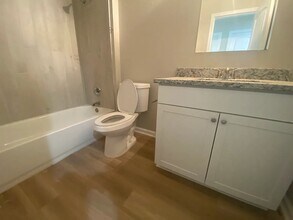 1011 Stone St in Jacksonville, AR - Building Photo - Building Photo