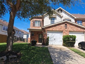 13134 Stratford Skies Ln in Houston, TX - Building Photo