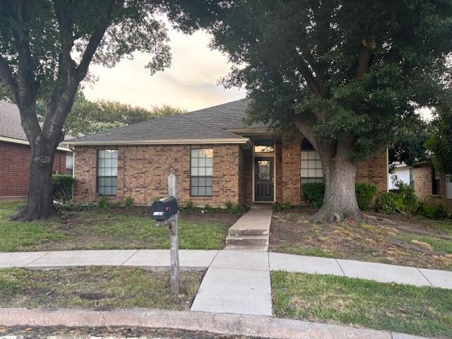 7704 Radford Cir in Plano, TX - Building Photo