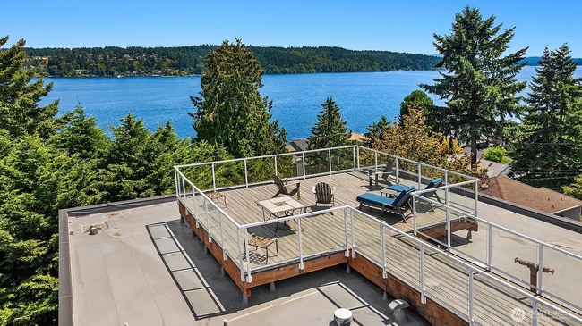 3825 NE 155th Pl, Unit 305