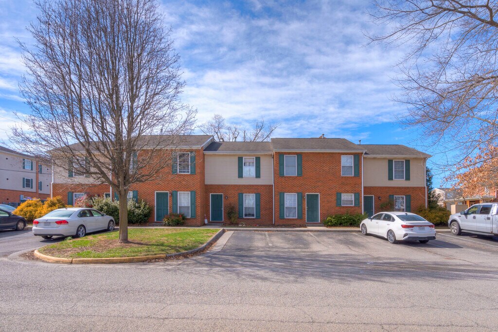 WILLOW CREEK RADFORD Apartments in Radford, VA