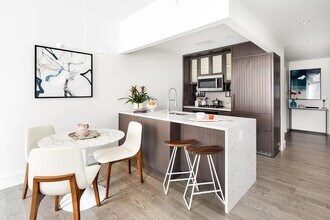 510 E 14th St in New York, NY - Building Photo - Building Photo
