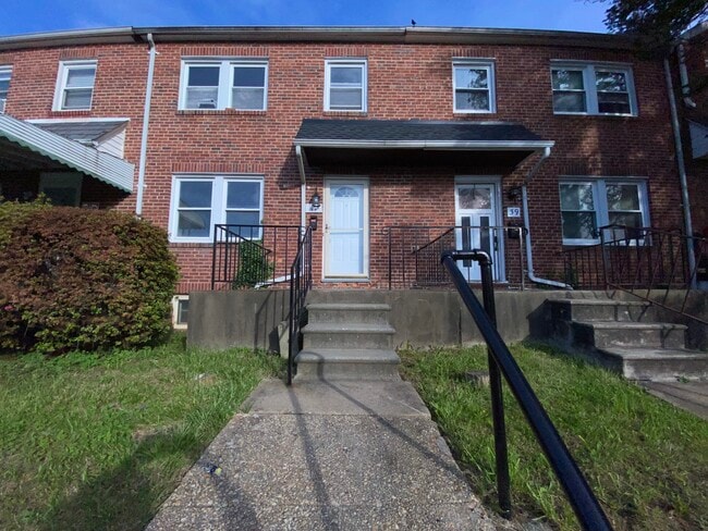 property at 41 N Kossuth St