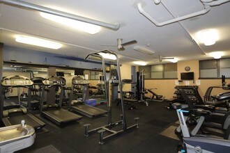 2020 12th St NW, Unit 107 in Washington, DC - Foto de edificio - Building Photo