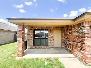 1303 Nicholas Cir in Killeen, TX - Building Photo - Building Photo