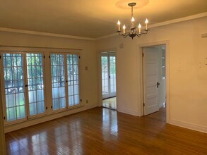 3234 Descanso Dr in Los Angeles, CA - Building Photo - Building Photo