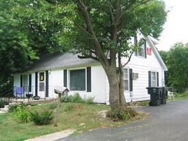 158 S Prince St in Whitewater, WI - Building Photo