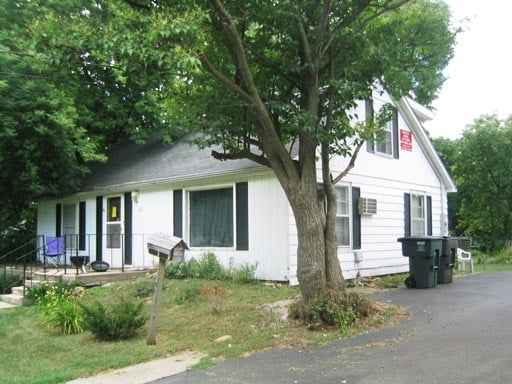 property at 158 S Prince St