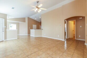 6440 Regina Dr in Fort Worth, TX - Building Photo - Building Photo