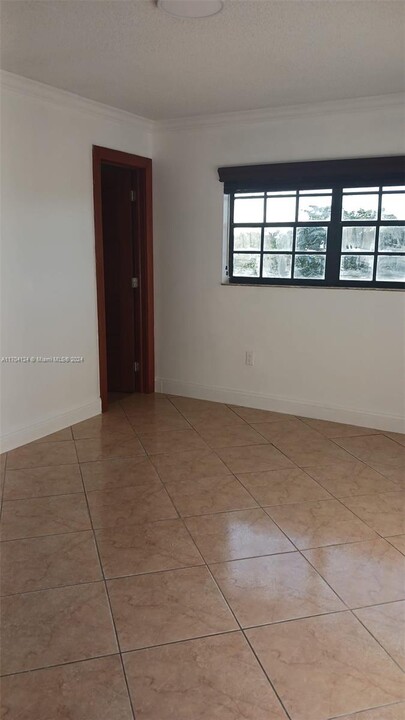 15969 NW 64th Ave in Hialeah, FL - Building Photo