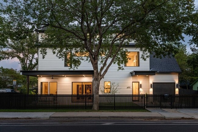 property at 4911 Duval St