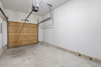 305 Glenwood Dr in Briarcliff Manor, NY - Building Photo - Building Photo