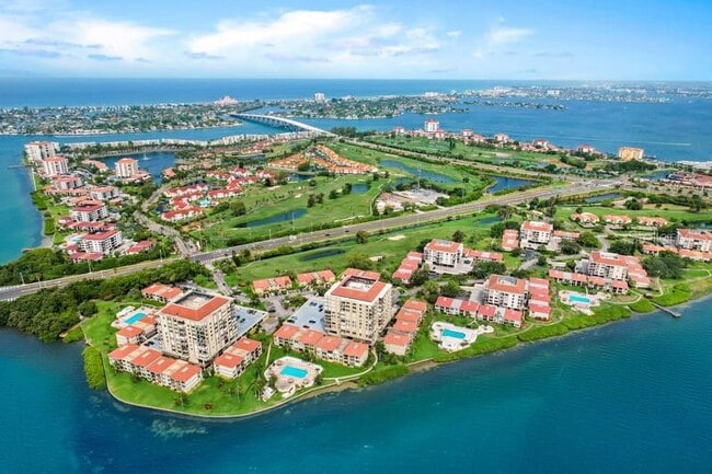 property at 6268 Palma Del Mar Blvd S