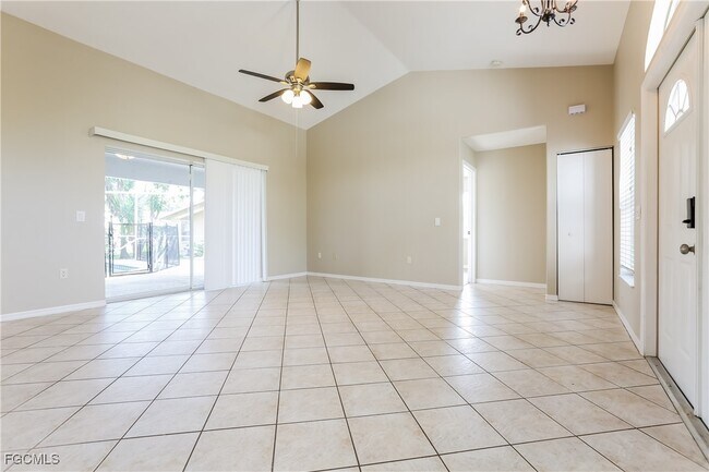 1333 Roosevelt Dr in Venice, FL - Building Photo - Building Photo