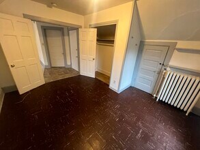 221 N Livingston St, Unit #3 in Madison, WI - Foto de edificio - Building Photo