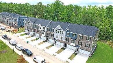 939 Woods Chapel Rd in Sugar Hill, GA - Building Photo - Building Photo