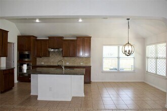 1001 Emory Fields Cove in Hutto, TX - Building Photo - Building Photo