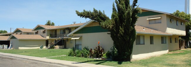 1540 Ellen Ct in Merced, CA - Building Photo - Building Photo