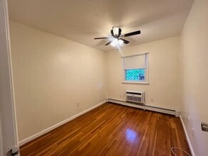 44 W 56th St in Bayonne, NJ - Building Photo - Building Photo
