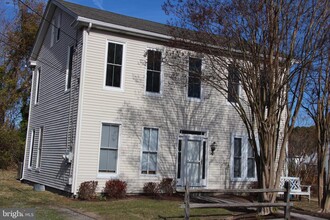 205 RAILROAD in Saint Michaels, MD - Foto de edificio - Building Photo