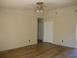 11505 Barrington Way in Austin, TX - Building Photo - Building Photo