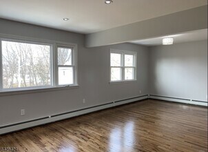 62 Gless Ave in Belleville, NJ - Building Photo - Building Photo