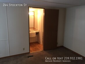 244 Stockton St in Ft. Myers, FL - Building Photo - Building Photo