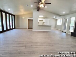 13711 Briarmeadow St in San Antonio, TX - Building Photo - Building Photo