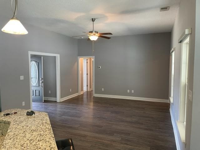 305 Macarthur Dr in Bucksport, SC - Building Photo - Building Photo