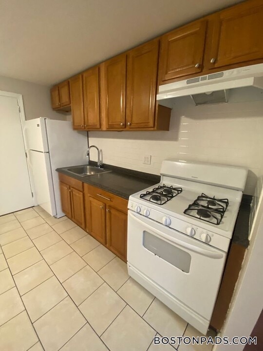 140 Willard St in Lowell, MA - Foto de edificio