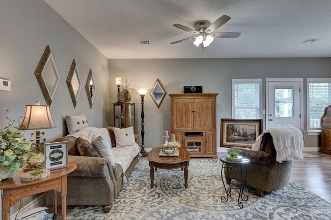 632 Pne Vw St in Neosho, MO - Building Photo - Building Photo