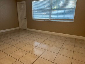 1665 17th Ave N in St. Petersburg, FL - Building Photo - Building Photo