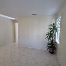 61 Dovecreek in Irvine, CA - Building Photo - Building Photo