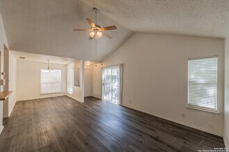 7006 Silver Canyon in San Antonio, TX - Building Photo - Building Photo