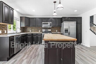 1716 Evergreen Dr in Woodbury, MN - Building Photo - Building Photo