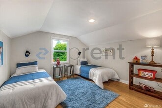 5137 S Holly St in Seattle, WA - Building Photo - Building Photo