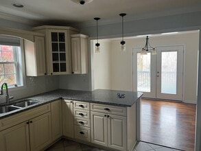 24154 Quintana St in Bristol, VA - Building Photo - Building Photo