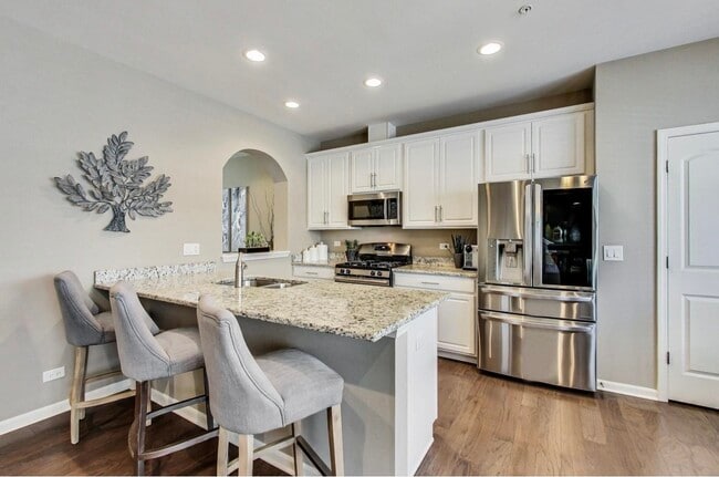 property at 1164 Evergreen Ave
