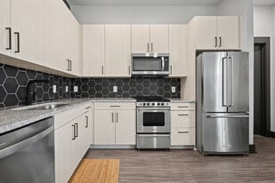 The Winnifred in Charlotte, NC - Building Photo