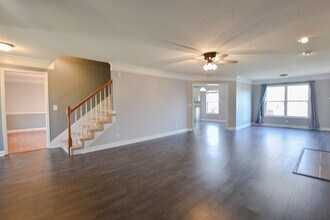 2486 Hattington Dr in Clarksville, TN - Building Photo - Building Photo