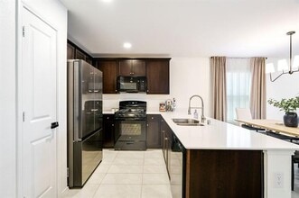 1657 Bluffview Dr in Hutchins, TX - Building Photo - Building Photo