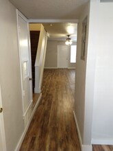 911 Vance Jackson Rd, Unit U in San Antonio, TX - Foto de edificio - Building Photo