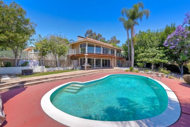 property at 630 Crest Dr