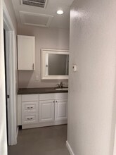 340 W Highland Ave, Unit 8 in Phoenix, AZ - Building Photo - Building Photo