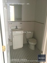 62 W 56th St-Unit -4A in New York, NY - Building Photo - Building Photo