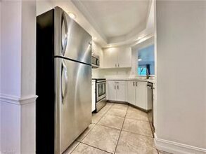 2810 Citrus Lake Dr in Naples, FL - Foto de edificio - Building Photo